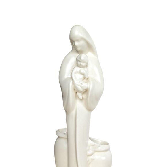 Vintage Haeger Madonna with Child Planter: White Ceramic Religious Figurine - Picture 8 of 9